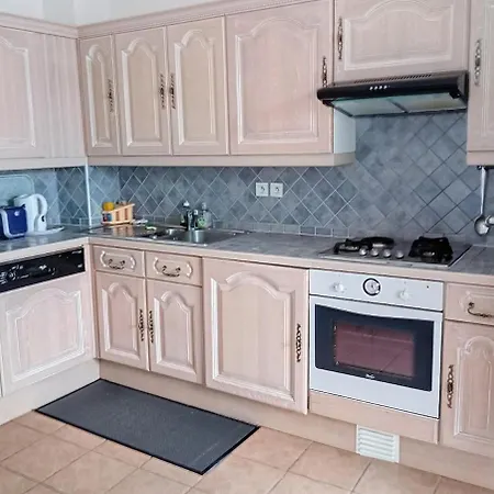 Appt F2 Climatise Avec Jardin Face Aux Thermes Apartament Vichy