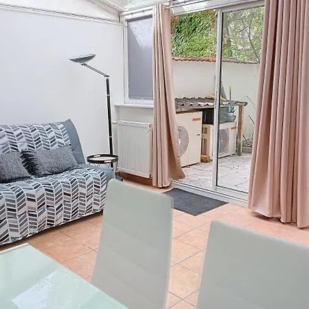 Appt F2 Climatise Avec Jardin Face Aux Thermes Apartament Vichy